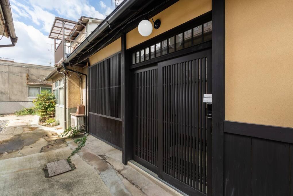 ゲストハウス至の宿 Shibainu-Themed Guesthouse Kyoto Exterior photo